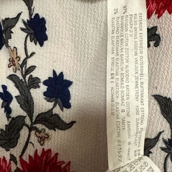 HAUTE ROUGE Short Sleeve Deep V Short Romper Ivory with Red Floral Size M - Picture 5 of 8